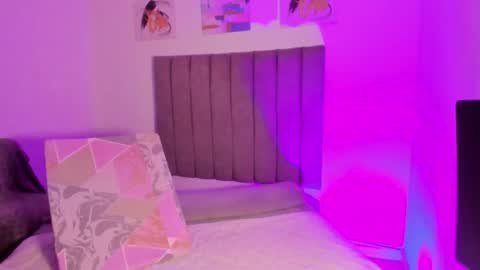 Roxane online show from 02/03/26, 08:41