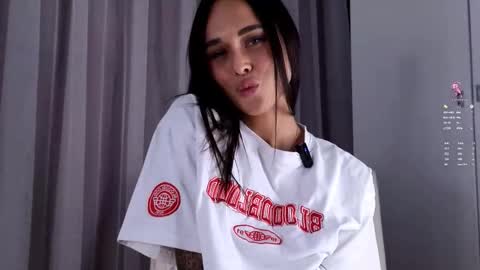 Anna Lokiss online show from 01/19/26, 04:27