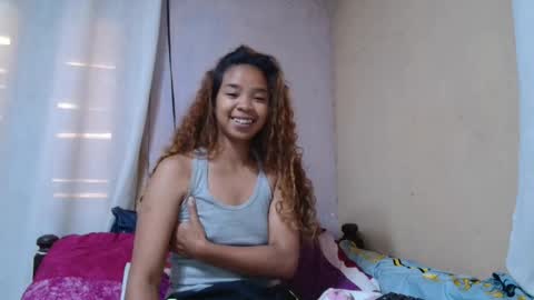 roxanne_98 online show from 10/08/25, 04:43