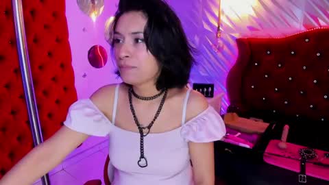 roxanne_han online show from 05/25/26, 12:22