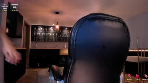 Roxanne Hill  online show from 02/18/25, 03:10