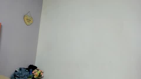 Juliana 3 online show from 05/15/26, 12:12