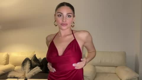 Snapshot of roxellesilvara chatting on 07/05/26, 11:56 Roxy online show from 07/05/26, 11:56