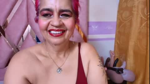 Snapshot of roxettemature chatting on 05/23/26, 12:09 RoxetteMature online show from 05/23/26, 12:09
