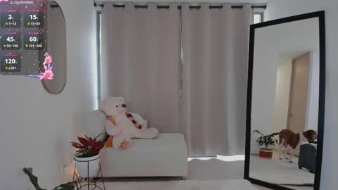  R O X I E  online show from 09/30/25, 05:51