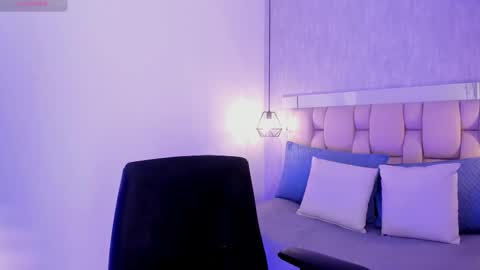 Roxie  online show from 02/15/25, 11:58