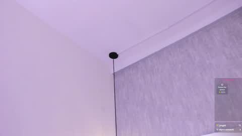 Snapshot of roxie_summers chatting on 05/13/26, 07:33 Roxie online show from 05/13/26, 07:33