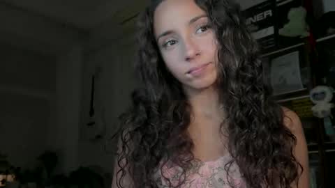 Snapshot of roxieflexie chatting on 10/01/25, 09:21 Roxie online show from 10/01/25, 09:21