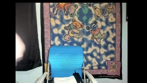 Snapshot of roxihazeleyes chatting on 03/05/25, 01:52 roxihazeleyes online show from 03/05/25, 01:52