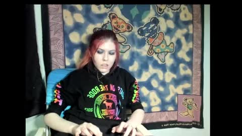 Snapshot of roxihazeleyes chatting on 03/09/25, 10:08 roxihazeleyes online show from 03/09/25, 10:08