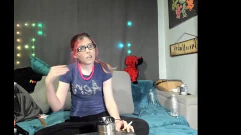 Snapshot of roxihazeleyes chatting on 09/13/25, 09:09 roxihazeleyes online show from 09/13/25, 09:09