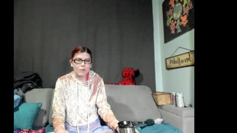 Snapshot of roxihazeleyes chatting on 09/21/25, 07:54 roxihazeleyes online show from 09/21/25, 07:54