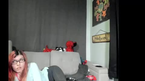 Snapshot of roxihazeleyes chatting on 10/03/25, 02:36 roxihazeleyes online show from 10/03/25, 02:36