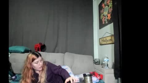 Snapshot of roxihazeleyes chatting on 10/25/25, 09:20 roxihazeleyes online show from 10/25/25, 09:20