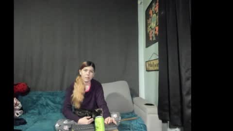 Snapshot of roxihazeleyes chatting on 11/22/25, 10:53 roxihazeleyes online show from 11/22/25, 10:53