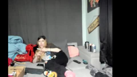 Snapshot of roxihazeleyes chatting on 02/12/26, 07:25 roxihazeleyes online show from 02/12/26, 07:25