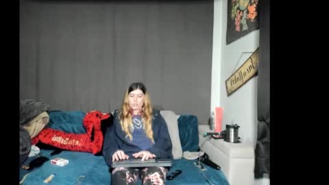 Snapshot of roxihazeleyes chatting on 02/23/26, 03:15 roxihazeleyes online show from 02/23/26, 03:15