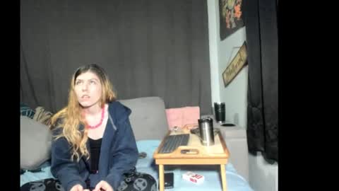 roxihazeleyes online show from 03/12/26, 05:46