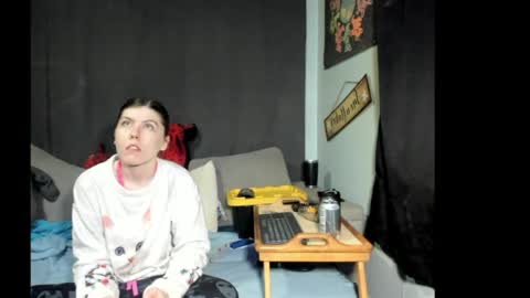 roxihazeleyes online show from 04/08/26, 03:17