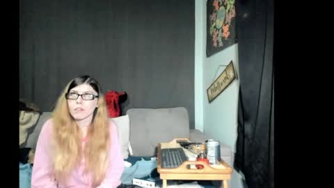 roxihazeleyes online show from 04/22/26, 05:21