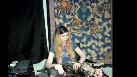 roxihazeleyes online show from 07/20/26, 05:44