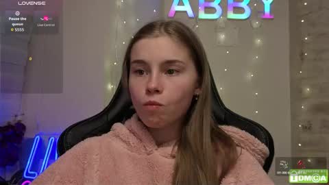 Roxieex ABBY online show from 04/18/26, 08:09