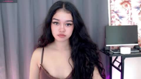 roxxy_blossom online show from 12/02/25, 11:15