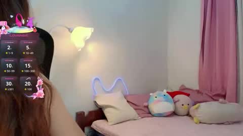 Snapshot of roxxy_blossom chatting on 05/17/26, 07:06 roxxy_blossom online show from 05/17/26, 07:06