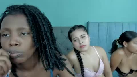 Snapshot of roxxy_velasquez chatting on 06/11/26, 02:44 roxxy_velasquez online show from 06/11/26, 02:44