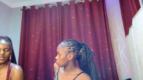 Roxy online show from 02/25/26, 04:05