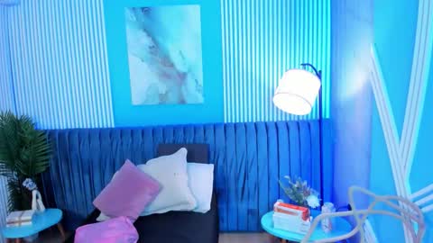 Roxy hell online show from 11/05/25, 12:16