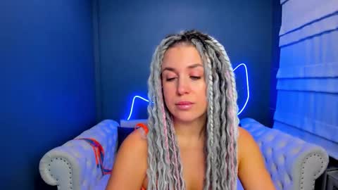 Roxy online show from 12/20/25, 01:23