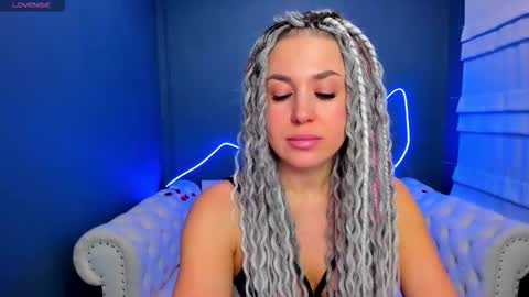 Roxy online show from 02/17/26, 01:35