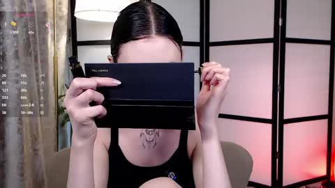 roxanne online show from 04/28/26, 03:44