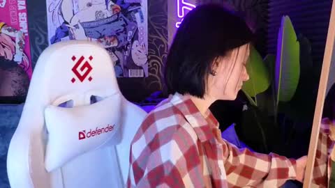 roxy_riot_ online show from 02/21/25, 04:29