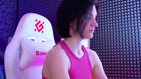 roxy_riot_ online show from 02/28/25, 07:58