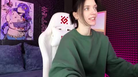 roxy_riot_ online show from 03/02/25, 01:26