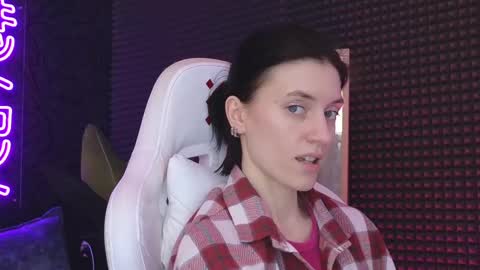 roxy_riot_ online show from 03/03/25, 07:32