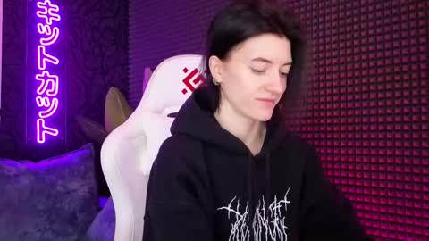 roxy_riot_ online show from 03/11/25, 01:26