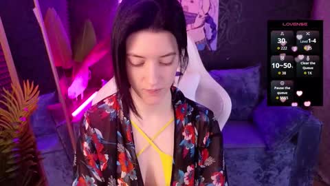 roxy_riot_ online show from 12/17/25, 01:33