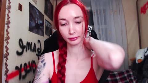 Snapshot of roxy_silver chatting on 04/23/26, 08:44 Roxy online show from 04/23/26, 08:44