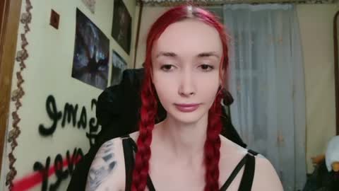 Snapshot of roxy_silver chatting on 05/08/26, 08:58 Roxy online show from 05/08/26, 08:58