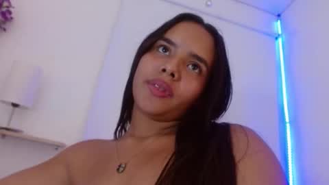 roxy_stone1 online show from 10/31/25, 08:21