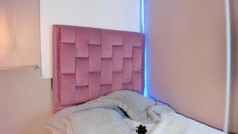 roxy_stone1 online show from 03/31/26, 08:31