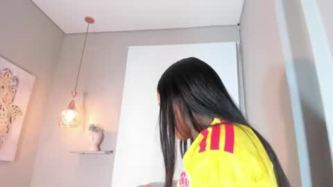 Snapshot of roxy_stone1 chatting on 07/07/26, 07:18 roxy_stone1 online show from 07/07/26, 07:18
