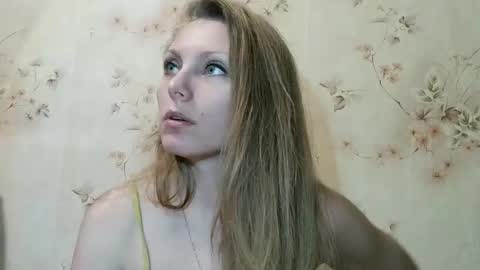 roxyfox18x01 online show from 02/19/26, 08:05