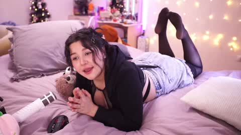 roxysuh online show from 12/22/24, 06:39