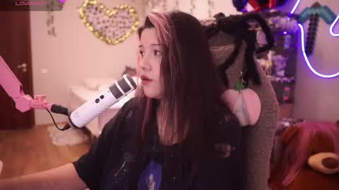 roxysuh online show from 10/26/25, 10:21