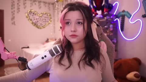 roxysuh online show from 11/01/25, 07:21