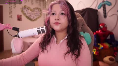 roxysuh online show from 11/25/25, 09:20